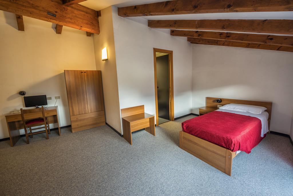 Hotel Drago Mezzocorona Ngoại thất bức ảnh