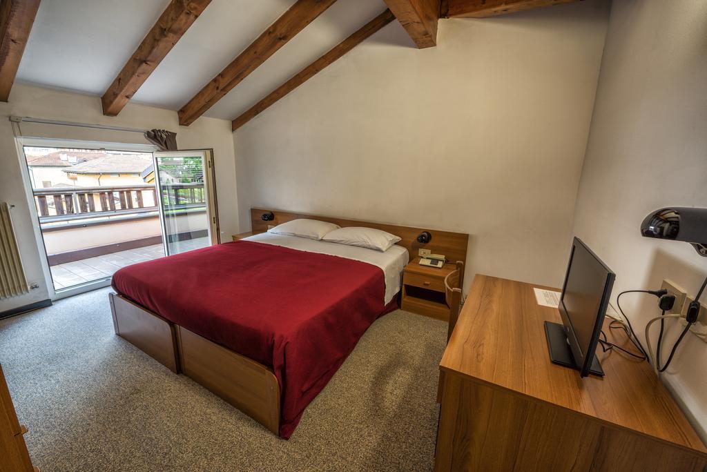 Hotel Drago Mezzocorona Phòng bức ảnh